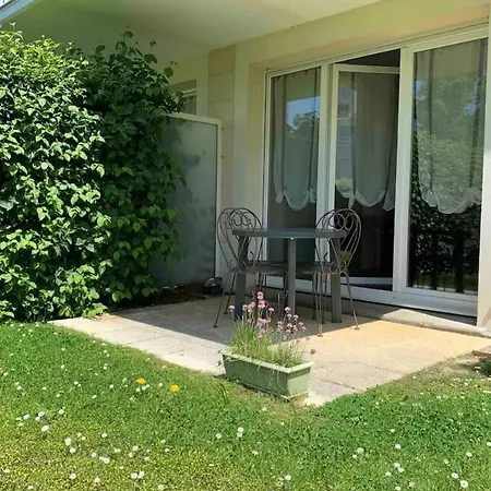 Апартаменты Quiet With Garden And Optical Fiber